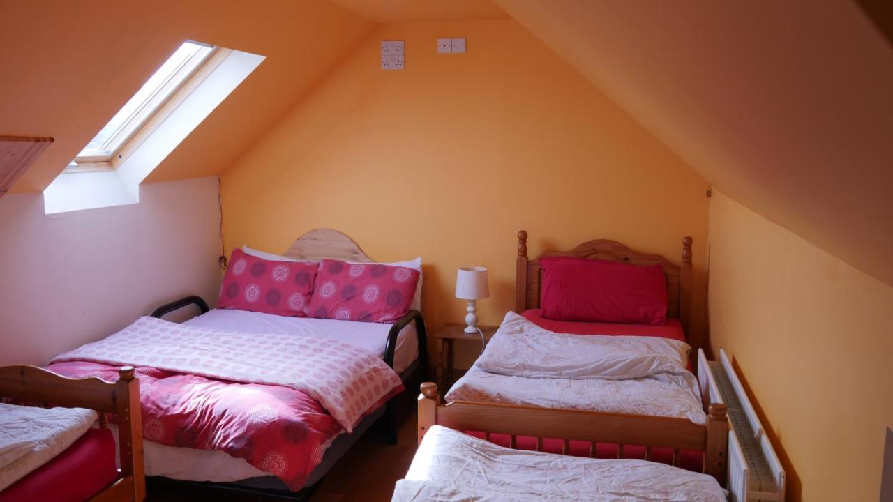 Mount Brandon Hostel Cloghane Exterior foto
